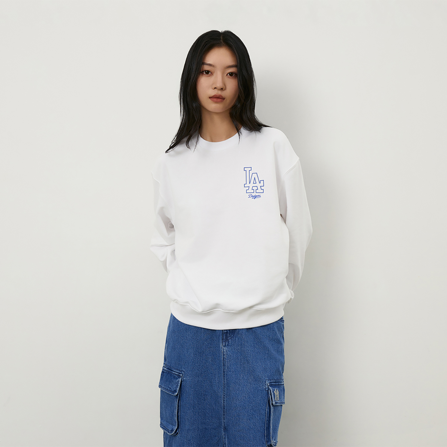 Shop MLB 洛杉磯道奇 基本款 24FW 圓領衛衣 中性款 米白色 3AMTB9744-07WHS