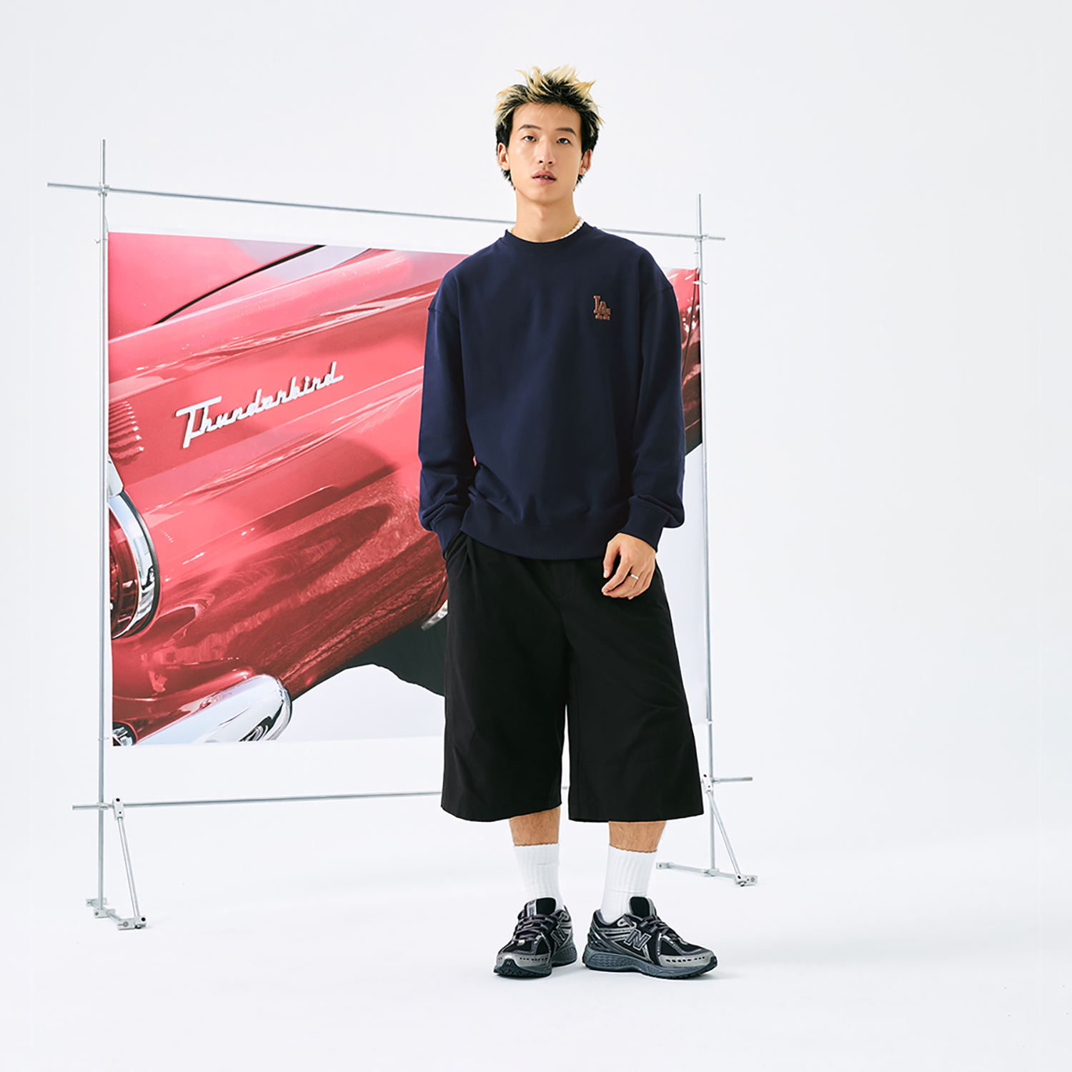 MLB Los Angeles Dodgers Monogram Navy Retro Crewneck Sweatshirt Unisex Casual 3AMTM0444-07NYS 圖 5