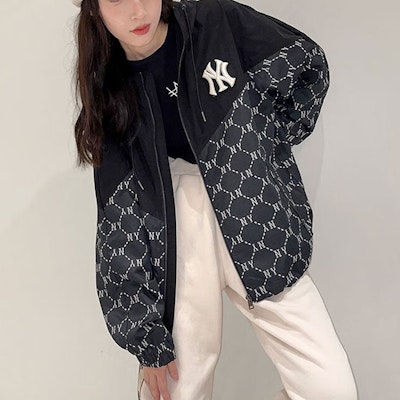 MLB モノグラム総柄防風フードジャケット ユニセックス ブラック - 秋シーズン 3AWJM0224-50BKS Shop MLB モノグラム総柄防風フードジャケット ユニセックス ブラック - 秋シーズン 3AWJM0224-50BKS