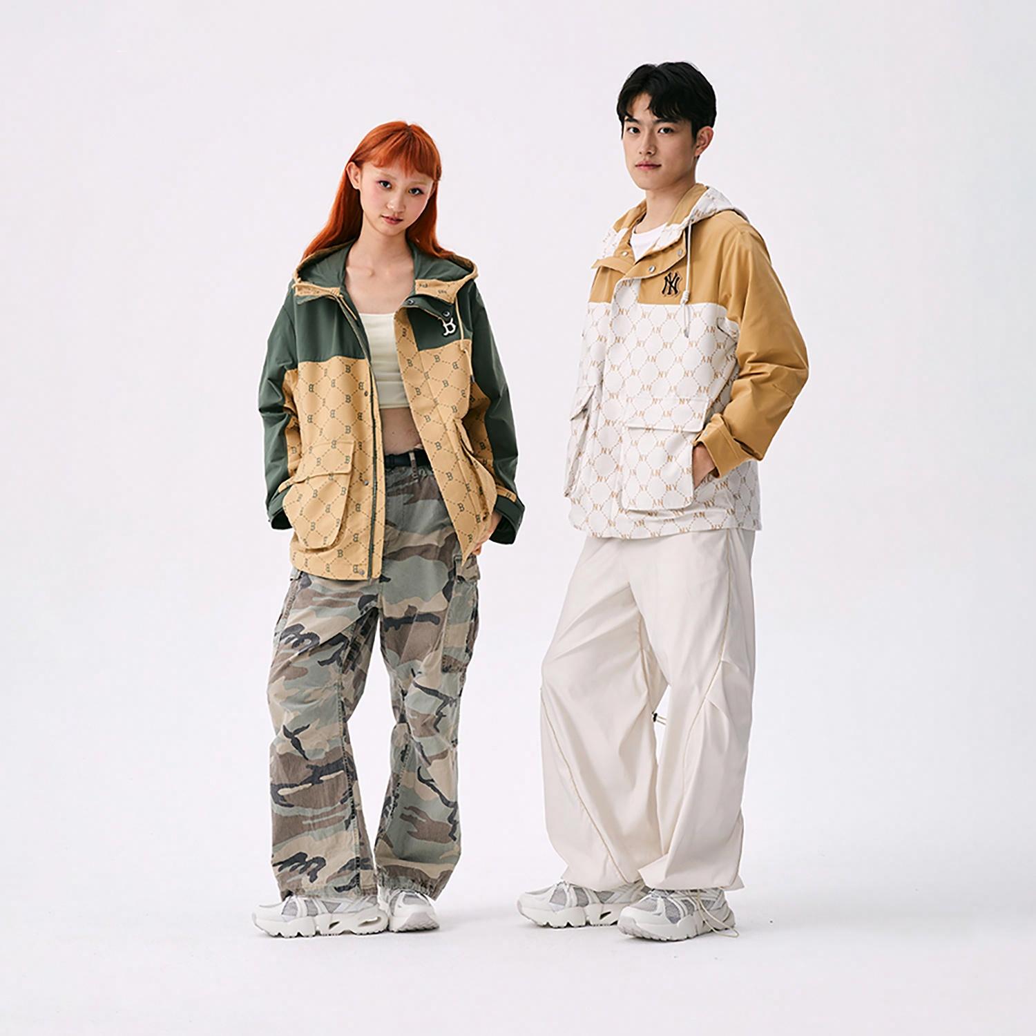 MLB Monogram Boston Red Sox Patch Logo Khaki Windbreaker Hoodie Jacket Unisex. 3AWJM0151-43KAD 圖 5