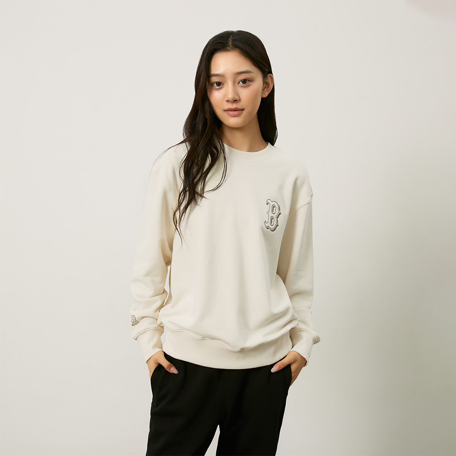 Purchase MLB 波士頓紅襪復古丹寧風標誌圓領衛衣 米色 3AMTM1544-43CRM