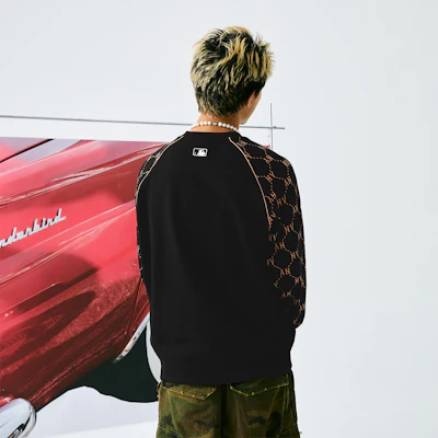 MLB 經典鑽石紋NY洋基隊黑色圓領運動衫 男女適合休閒版型 3AMTM1244-50BKS Shop MLB 經典鑽石紋NY洋基隊黑色圓領運動衫 男女適合休閒版型 3AMTM1244-50BKS