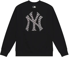 MLB Monogram New York Yankees Black Crewneck Oversized Sweatshirt Unisex 3AMTM0844-50BKS MLB Monogram New York Yankees Black Crewneck Oversized Sweatshirt Unisex 3AMTM0844-50BKS