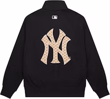 MLB Monogram New York Yankees FW23 Vintage Logo Zip-Up Jacket Black Unisex 3ATRM1034-50BKS MLB Monogram New York Yankees FW23 Vintage Logo Zip-Up Jacket Black Unisex 3ATRM1034-50BKS