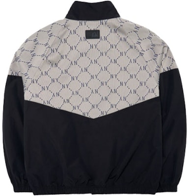 Chaqueta Letterman Negra MLB Monograma New York Yankees Unisex Edición Otoño. 3AWJM0221-50BGS Lookbook Chaqueta Letterman Negra MLB Monograma New York Yankees Unisex Edición Otoño. 3AWJM0221-50BGS