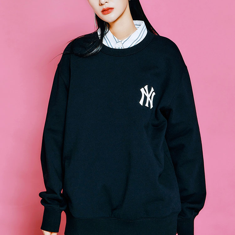 Shop MLB 紐約洋基標誌款黑色男女款圓領衛衣 3AMTM0121-50BKS