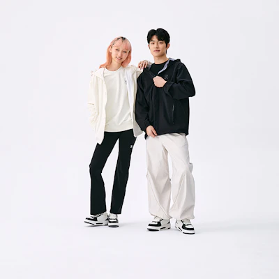 MLB Monogram New York Yankees Unisex Black Windproof Hoodie Jacket 3AWJM0551-50BKS Shop MLB Monogram New York Yankees Unisex Black Windproof Hoodie Jacket 3AWJM0551-50BKS