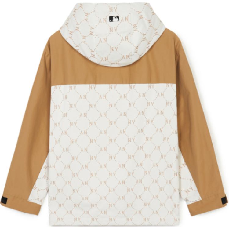 Lookbook MLB Monogram NY Yankees Jaket Puffer Berhud Krim Uniseks Cetakan Huruf FW24. 3ADJM0846-50CRD