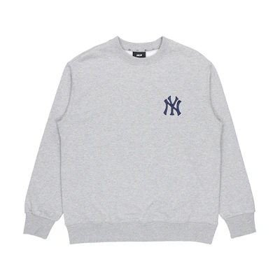 MLB Monogram Series New York Yankees Gradient Logo Crewneck Sweatshirt Grey 3AMTM0514-50MGS