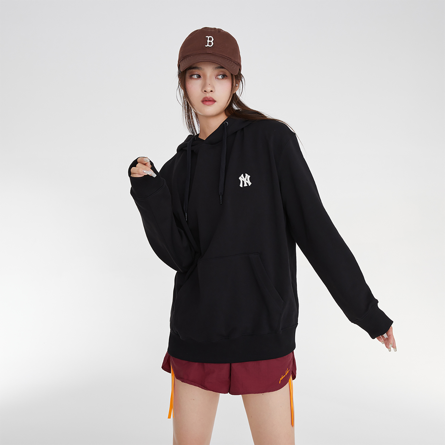 Cheap MLB 뉴욕 양키스 23FW 베이직 캐주얼 오버사이즈 후드티 남녀공용 블랙 3AHDB0134-50BKS