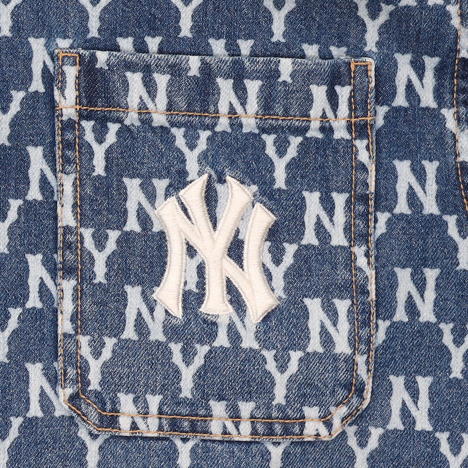 Shop MLB 뉴욕 양키스 올오버 로고 데님 셔츠 다크 블루 유니섹스 긴팔 31WSN3111-50U