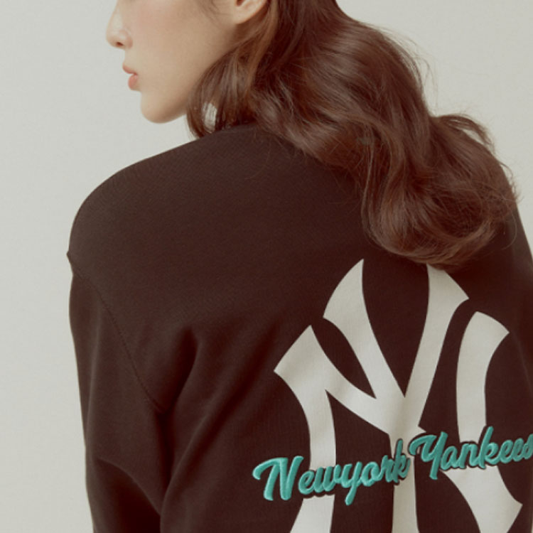 MLB New York Yankees Back Logo Embroidered Crewneck Sweatshirt Unisex Black 31MT10111-50L 圖 6