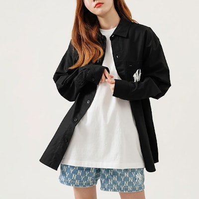 MLB New York Yankees Back Logo Letter Graphic Long Sleeve Shirt Unisex Black 3AWS03121-50BKS Purchase MLB New York Yankees Back Logo Letter Graphic Long Sleeve Shirt Unisex Black 3AWS03121-50BKS