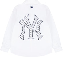 MLB New York Yankees Back Logo Letter Long Sleeve Shirt Unisex White. 3AWS03121-50WHS MLB New York Yankees Back Logo Letter Long Sleeve Shirt Unisex White. 3AWS03121-50WHS