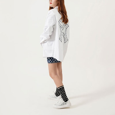 MLB New York Yankees Kaos Lengan Panjang Logo Belakang Unisex Putih. 3AWS03121-50WHS 3