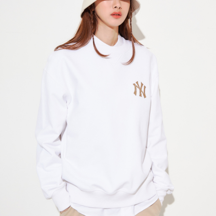 MLB New York Yankees Bear Print Crewneck Sweatshirt Unisex White 3AMT00121-50WHS 圖 5