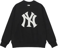 Order MLB 紐約洋基黑色Logo圓領長袖男女適用上衣。 3AMTM0124-50BKS