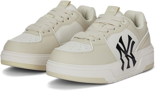 MLB 24SS 紐約洋基隊 舒適百搭 防滑減震 低筒 帆布鞋 男女同款 白色 Lookbook MLB 24SS 紐約洋基隊 舒適百搭 防滑減震 低筒 帆布鞋 男女同款 白色