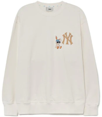 MLB New York Yankees Kartun Arnab Baju Cream Oversized Unisex 3AMTQ0131-50CRS Lookbook MLB New York Yankees Kartun Arnab Baju Cream Oversized Unisex 3AMTQ0131-50CRS
