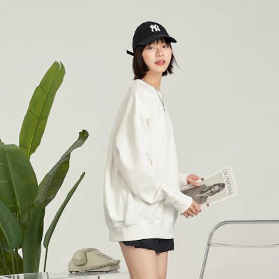 MLB New York Yankees Kartun Arnab Baju Cream Oversized Unisex 3AMTQ0131-50CRS Sizing MLB New York Yankees Kartun Arnab Baju Cream Oversized Unisex 3AMTQ0131-50CRS