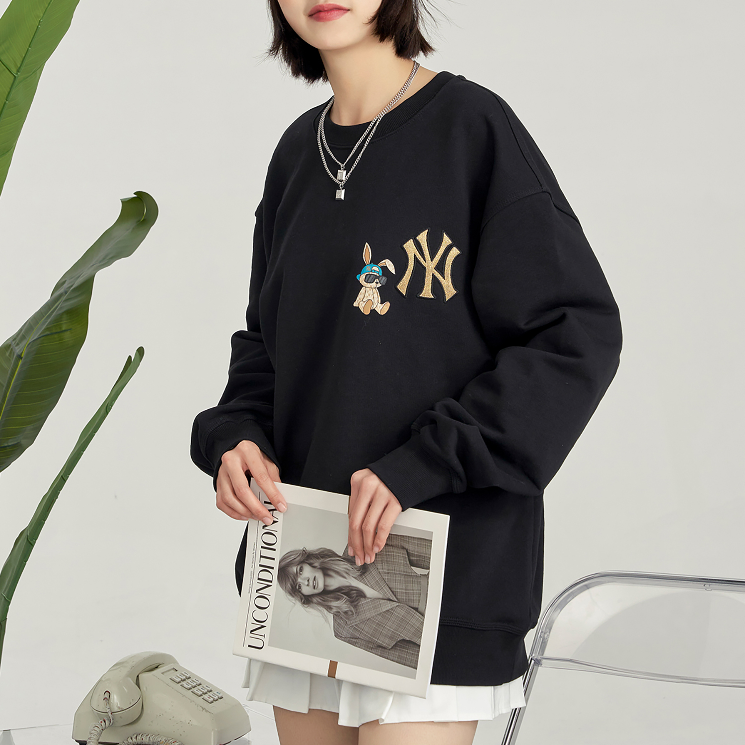 Sizing 紐約洋基兔子印花黑色寬鬆版衛衣 男女適用 3AMTQ0131-50BKS