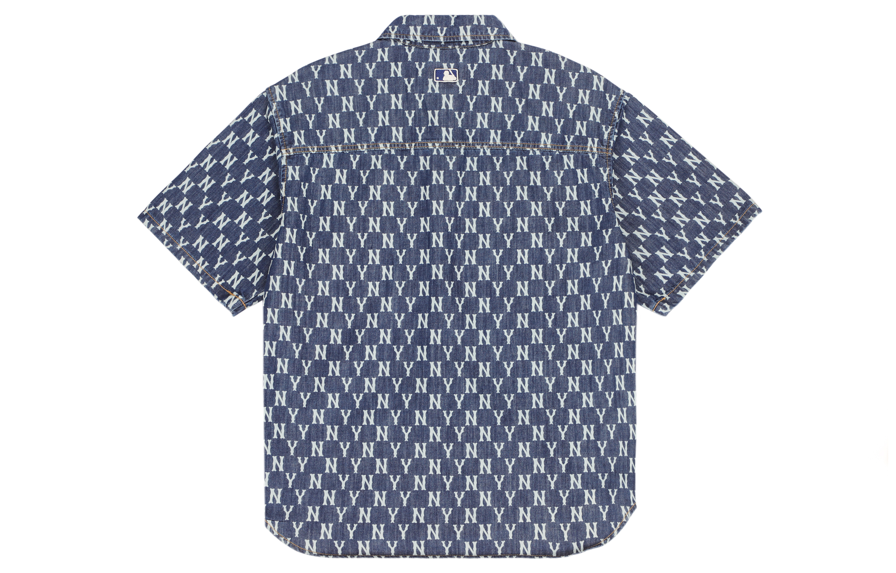 Lookbook MLB New York Yankees Classic Logo Denim Short-Sleeve Shirt Unisex Blue. 3ADRMN123-50BLS