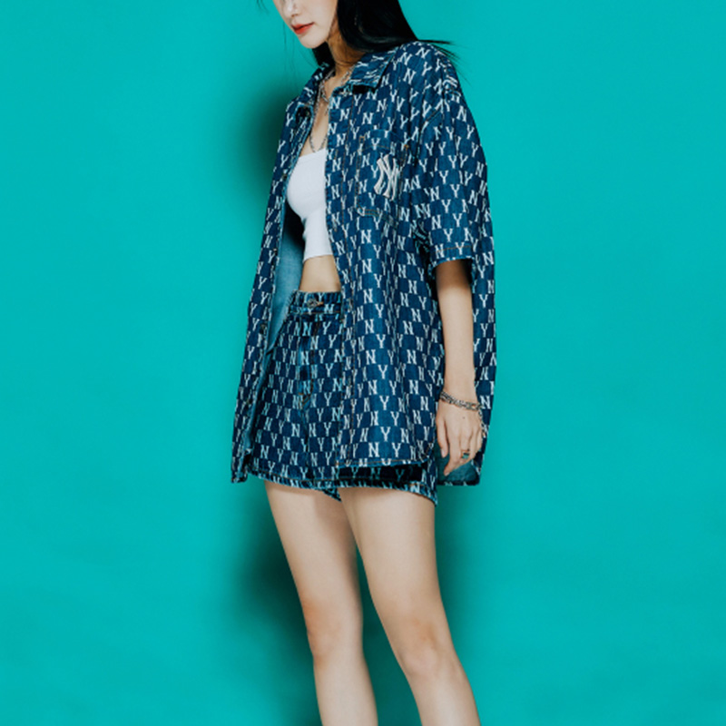 Purchase MLB New York Yankees Classic Logo Denim Short-Sleeve Shirt Unisex Blue. 3ADRMN123-50BLS