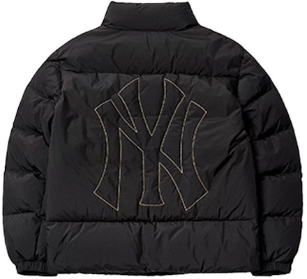 MLB 紐約洋基經典羽絨外套 冬季男女通用 黑色 3ADJEC416-50BKS Lookbook MLB 紐約洋基經典羽絨外套 冬季男女通用 黑色 3ADJEC416-50BKS