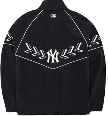 MLB New York Yankees Contrast Stitch Zip-Up Retro Track Jacket Unisex Black 3AWJS0221-50BKS Lookbook MLB New York Yankees Contrast Stitch Zip-Up Retro Track Jacket Unisex Black 3AWJS0221-50BKS