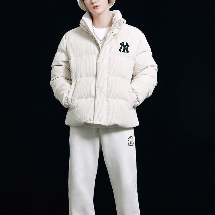 Shop MLB New York Yankees Jaket Tebal Unisex Putih Musim Sejuk Corduroy Quilted 3ADJC0116-50CRS