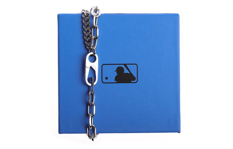 Shop MLB New York Yankees Double-Layer Necklace Unisex Couple Design Summer 2021 32JA01111-50W