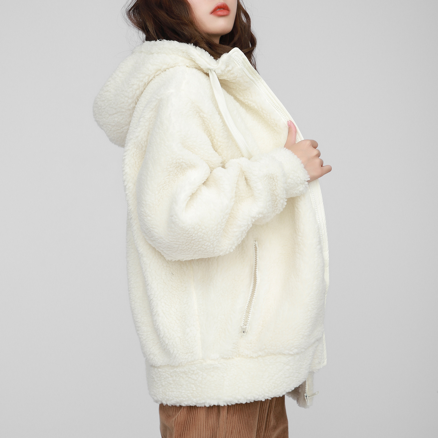 Details for MLB New York Yankees Fleece-Lined Logo Hoodie Jacket Unisex Cream Color. 3AJPF0516-50CRS