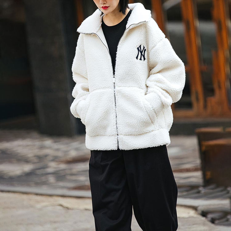 Purchase MLB 紐約洋基隊男女通用象牙白羊毛外套 31JPF3061-50I