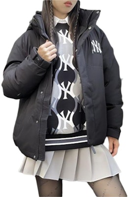 MLB New York Yankees FW22 Black Hooded Down Jacket Short Winter Coat 3ADJB1126-50BKS Purchase MLB New York Yankees FW22 Black Hooded Down Jacket Short Winter Coat 3ADJB1126-50BKS