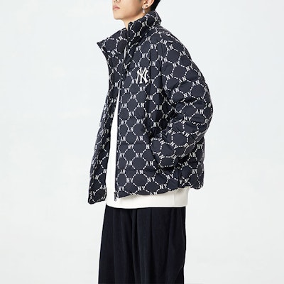 MLB 纽约洋基队 FW22 菱格短款羽绒夹克 黑色 男女同款 3ADJM0826-50BKS Purchase MLB 纽约洋基队 FW22 菱格短款羽绒夹克 黑色 男女同款 3ADJM0826-50BKS