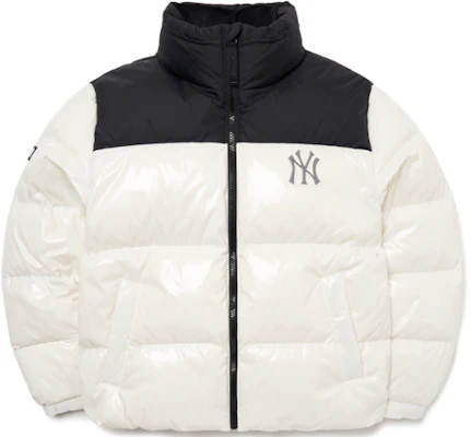 MLB New York Yankees Jaket Puffer Warna Glossy Blok Unisex Putih Musim Sejuk. 3ADJN0516-50IVS Buy MLB New York Yankees Jaket Puffer Warna Glossy Blok Unisex Putih Musim Sejuk. 3ADJN0516-50IVS