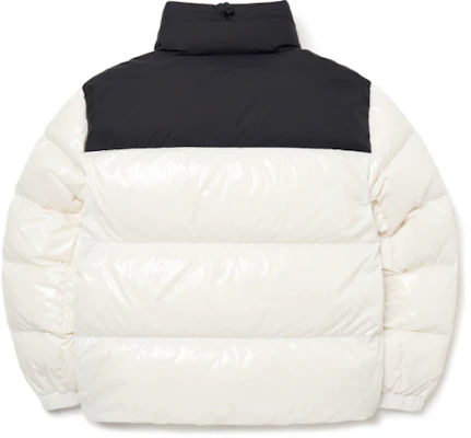 MLB New York Yankees Jaket Puffer Warna Glossy Blok Unisex Putih Musim Sejuk. 3ADJN0516-50IVS Lookbook MLB New York Yankees Jaket Puffer Warna Glossy Blok Unisex Putih Musim Sejuk. 3ADJN0516-50IVS