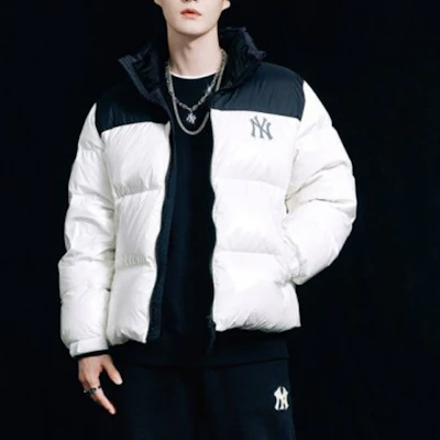 MLB New York Yankees Jaket Puffer Warna Glossy Blok Unisex Putih Musim Sejuk. 3ADJN0516-50IVS Purchase MLB New York Yankees Jaket Puffer Warna Glossy Blok Unisex Putih Musim Sejuk. 3ADJN0516-50IVS