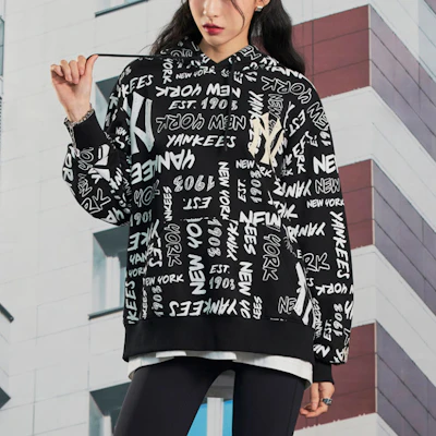 MLB 뉴욕 양키스 그래피티 후드티 유니섹스 블랙 - 가을 에디션 3AHDZ0124-50BKS Shop MLB 뉴욕 양키스 그래피티 후드티 유니섹스 블랙 - 가을 에디션 3AHDZ0124-50BKS