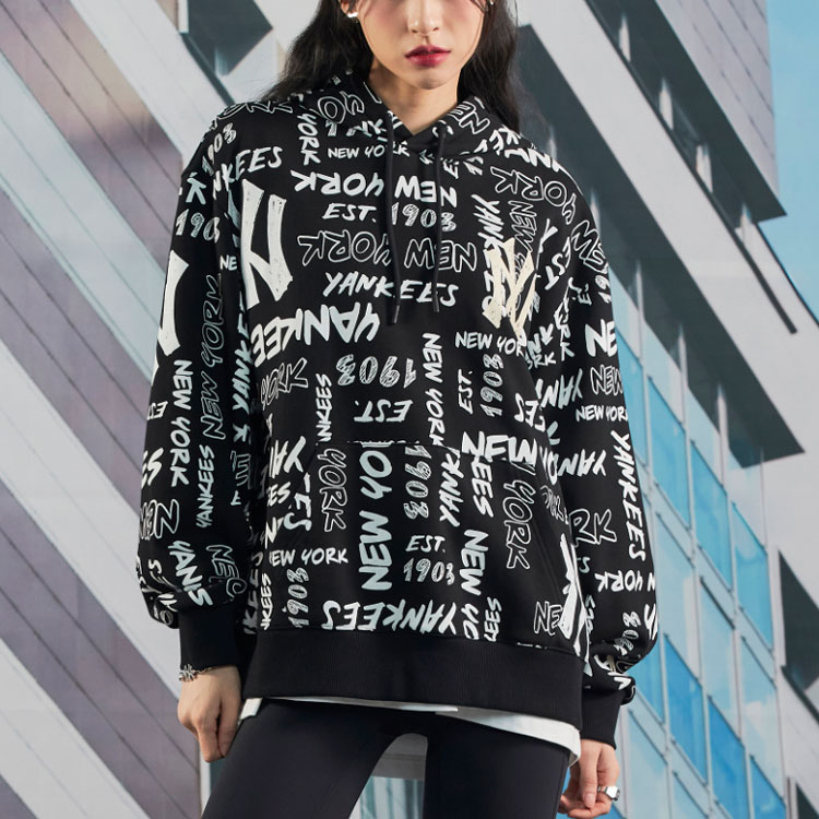 Purchase MLB 뉴욕 양키스 그래피티 후드티 유니섹스 블랙 - 가을 에디션 3AHDZ0124-50BKS