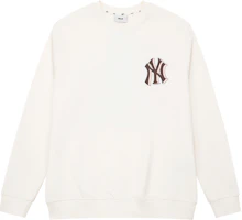 Lookbook MLB 紐約洋基隊白色圖案印花男女款圓領長袖衞衣 3AMTM0934-50CRS