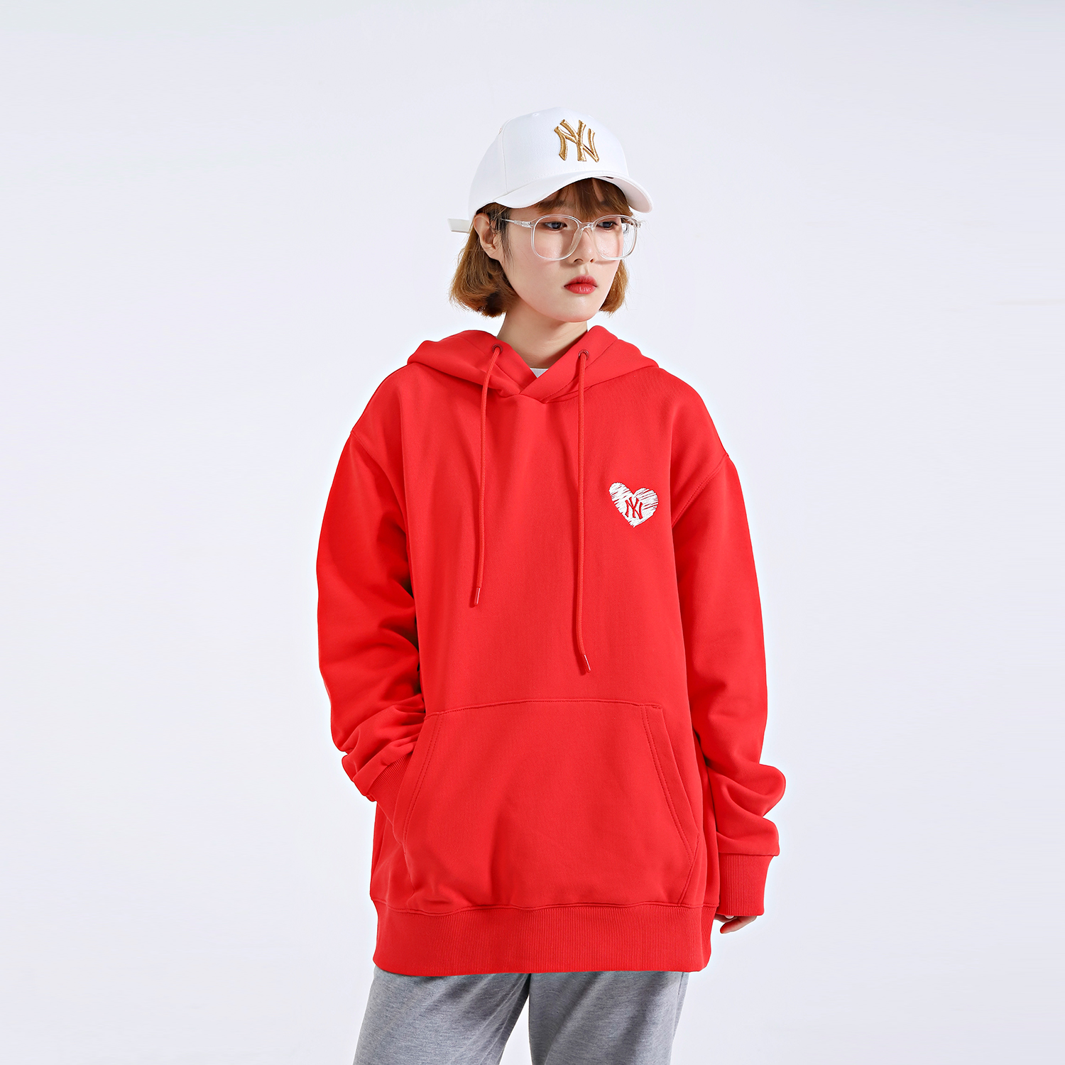 MLB New York Yankees Heart Embroidered Red Hoodie Unisex Casual Sweatshirt 31HDL1111-50R 圖 4