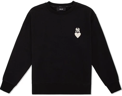 MLB New York Yankees Heart Logo Crewneck Sweatshirt Unisex Black 3AMTH9144-50BKS Buy MLB New York Yankees Heart Logo Crewneck Sweatshirt Unisex Black 3AMTH9144-50BKS