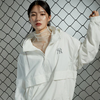 MLB 紐約洋基象牙白半拉鍊連帽外套 寬鬆版男女款 3AWJ14014-50IVS Details for MLB 紐約洋基象牙白半拉鍊連帽外套 寬鬆版男女款 3AWJ14014-50IVS