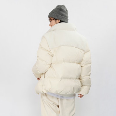 MLB New York Yankees Letter Logo Loose Down Jacket Unisex Cream Winter Coat 3ADJN0416-50CRS Cheap MLB New York Yankees Letter Logo Loose Down Jacket Unisex Cream Winter Coat 3ADJN0416-50CRS