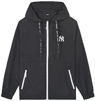 MLB New York Yankees Letter Logo Windbreaker Hoodie Jacket Unisex Black 3AWJB0843-50BKS MLB New York Yankees Letter Logo Windbreaker Hoodie Jacket Unisex Black 3AWJB0843-50BKS