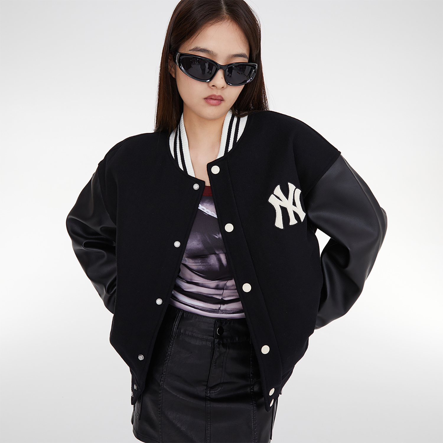 MLB New York Yankees Letter Print Baseball Jacket Unisex Black 3AJPV0634-50BKS 圖 5