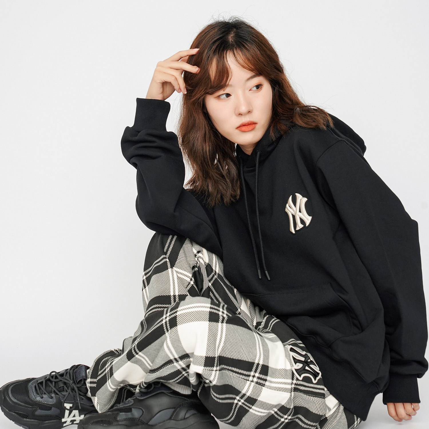 MLB New York Yankees Letter Print Loose Hoodie Unisex - Black 3AHDB0214-50BKS 圖 5