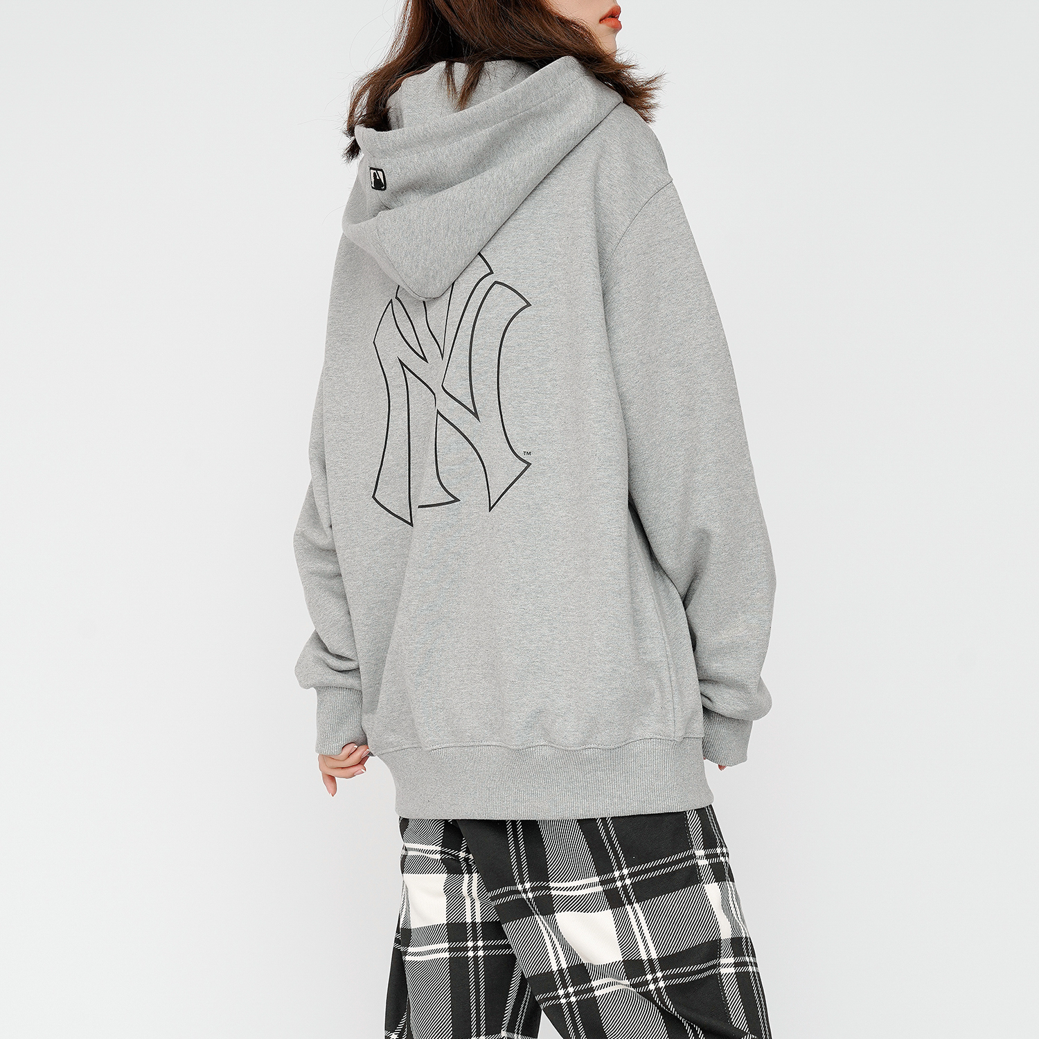 MLB New York Yankees Letter Print Loose Hoodie Unisex Light Gray 3AHDB0214-50MGS 圖 7