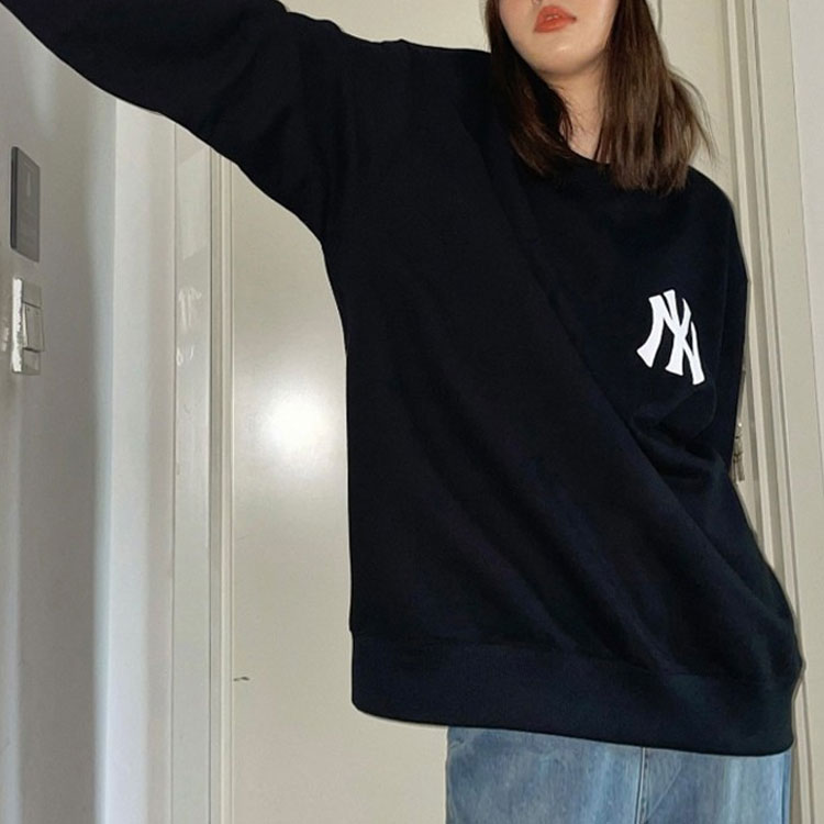 MLB New York Yankees Letter Print Oversized Crewneck Sweatshirt Unisex Black 3AMTL0514-50BKS 圖 4